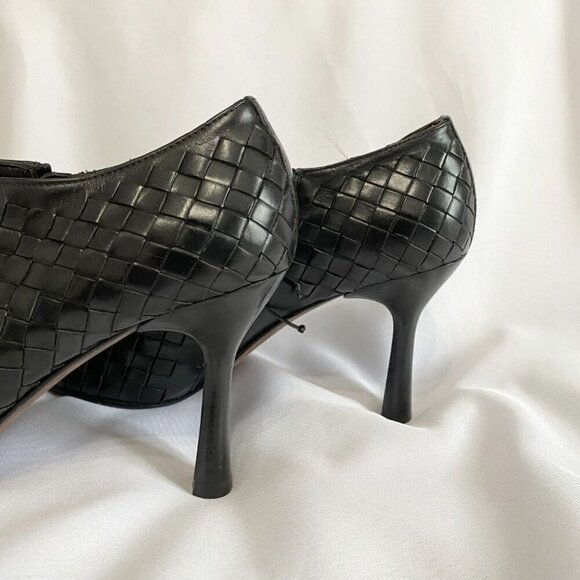 DONALD J PLINER MAZI BLACK BRAIDED LEATHER POINTED SQUARE TOE HEELED ANKLE BOOTS - Picture 6 of 7